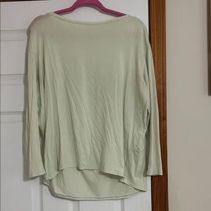 Lululemon back in action long sleeve